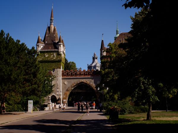 Egy tökéletes budapesti hétvége – Programok az Oktogontól indulva